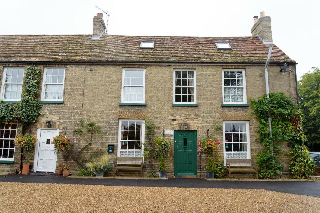 Ambassador Lodge Cambridge  Dış mekan fotoğraf